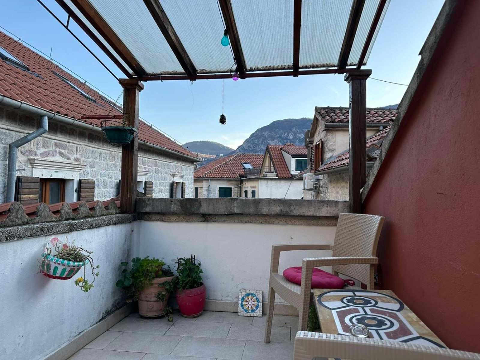 Charming Apartment With A Terrace Kotor Exterior photo